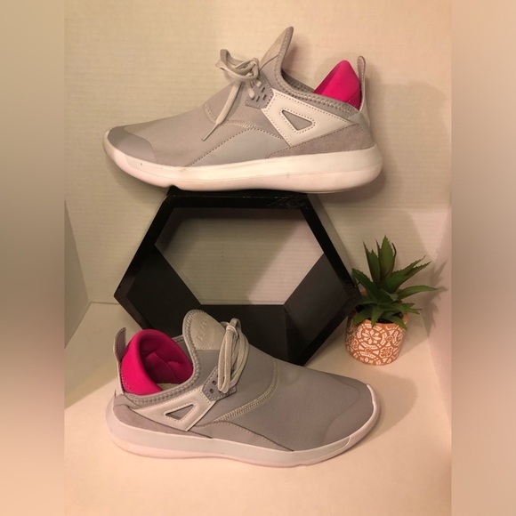 Women's Gray and Pink Jordan’s - Picture 1 of 13